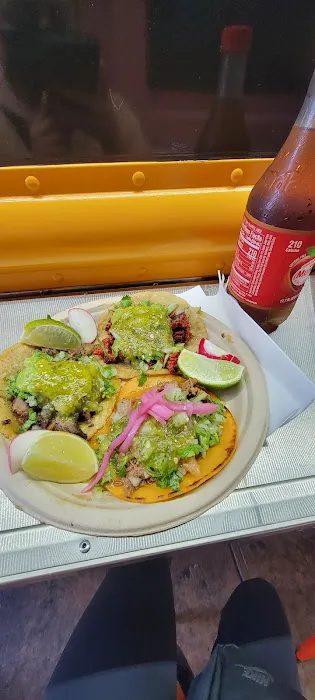Sidewalk Tacos Food Truck Picture 3