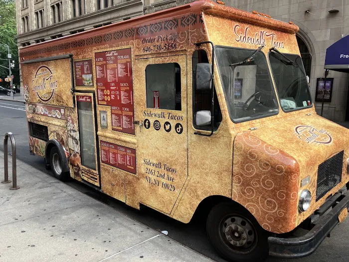 Sidewalk Tacos Food Truck Picture 4