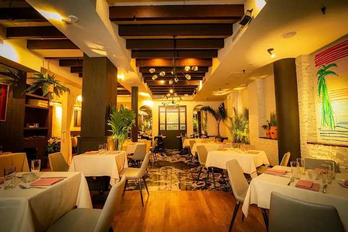 Casa Bond NoHo Picture 9