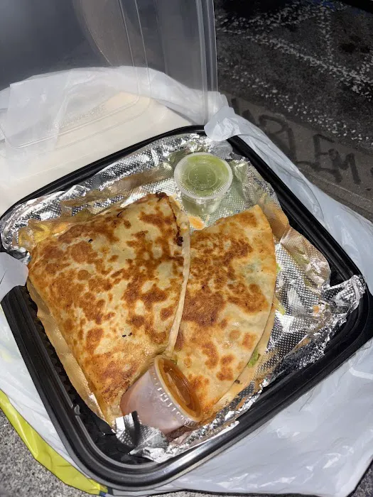 El Grillito Food Truck Picture 3