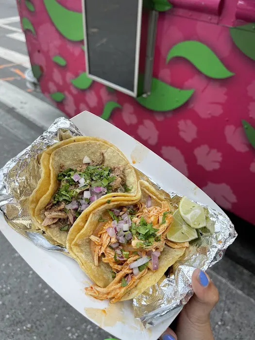 El Grillito Food Truck Picture 2