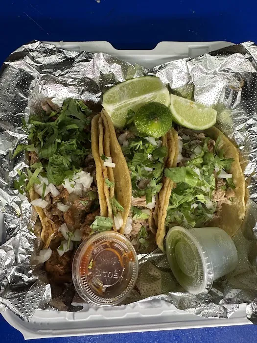 El Grillito Food Truck Picture 5