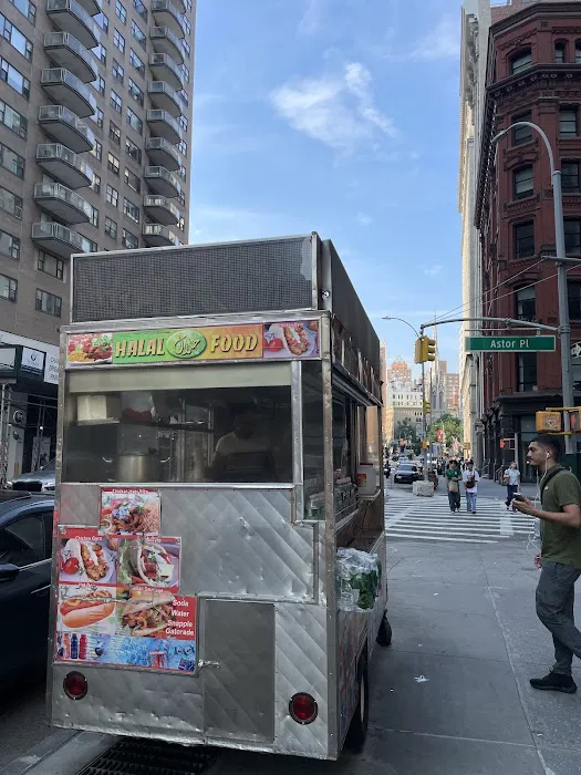 HALAL & CO. Picture 4