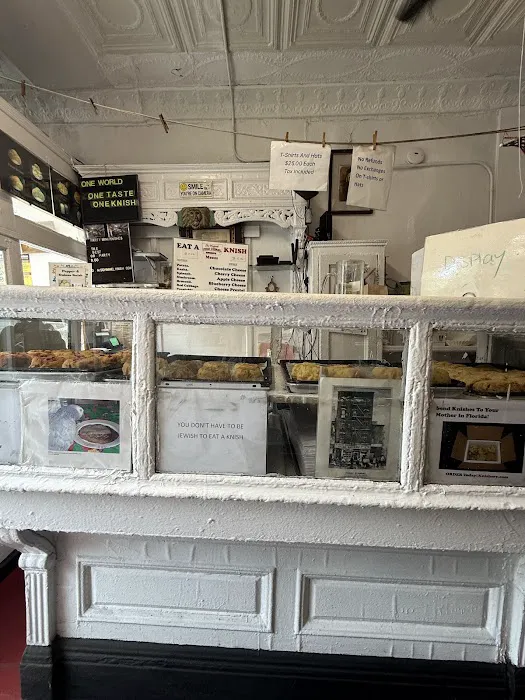 Yonah Schimmel's Knish Bakery Picture 2