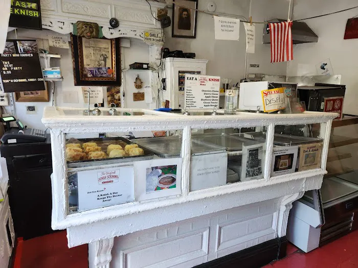 Yonah Schimmel's Knish Bakery Picture 3