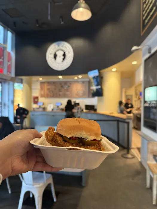 Blue Ribbon Fried Chicken Picture 4