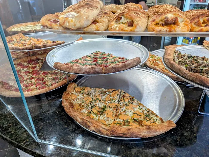 Pizza Loves Sauce Picture 5