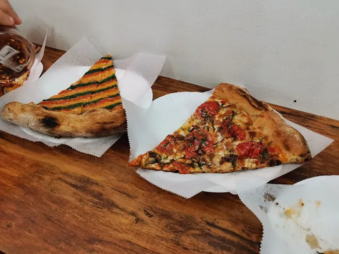 Pizza Loves Sauce Picture 4