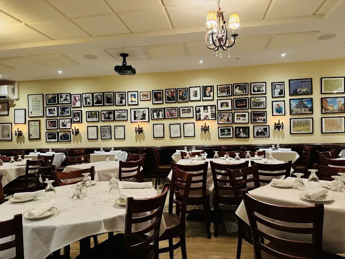 Monte's Trattoria Picture 1