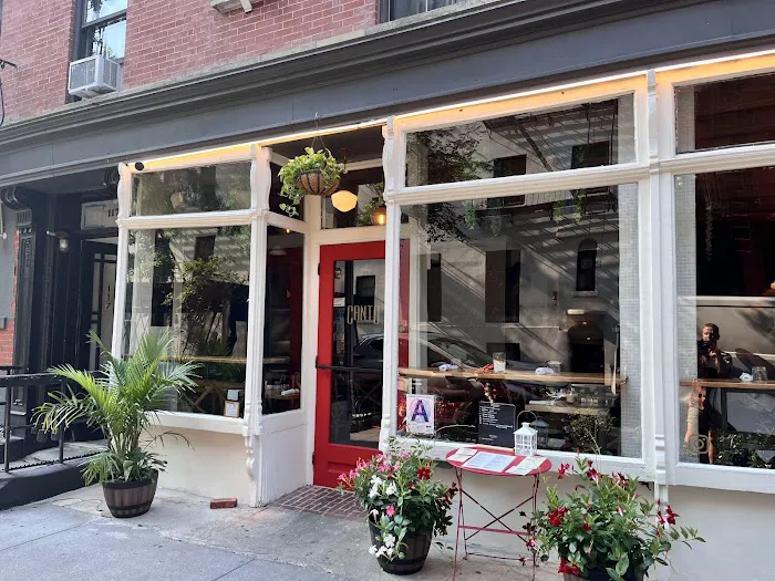 Canto West Village Picture 9