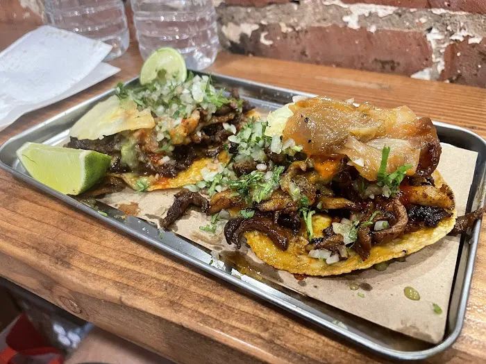 Taquería el Chato Picture 3