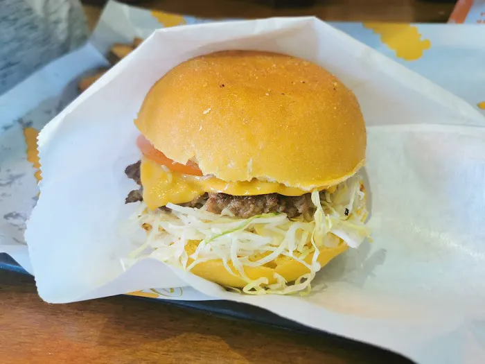 Holy Cow Burgers Picture 10