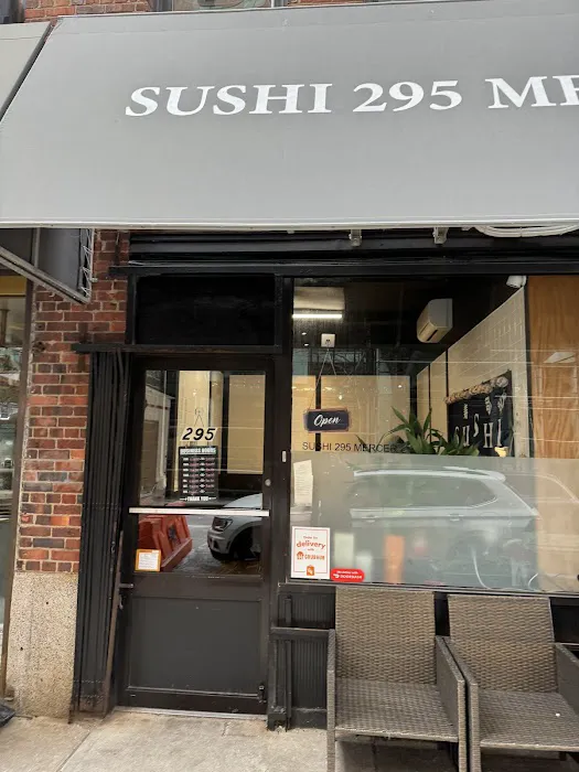 Sushi 295 Mercer Picture 1