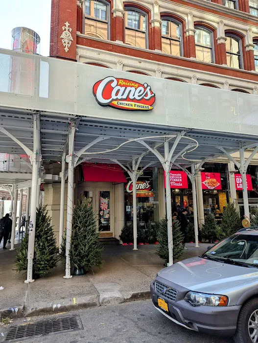 Raising Cane's Chicken Fingers Picture 7