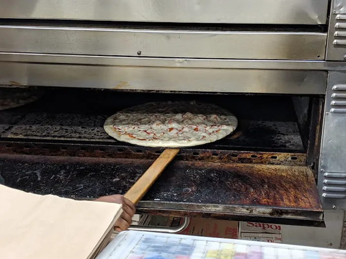 $1.50 Fresh Pizza Picture 7
