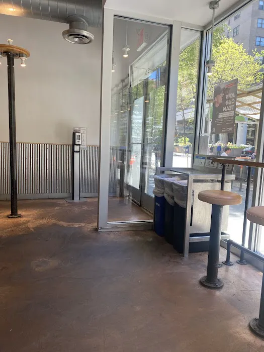 Chipotle Mexican Grill Picture 4