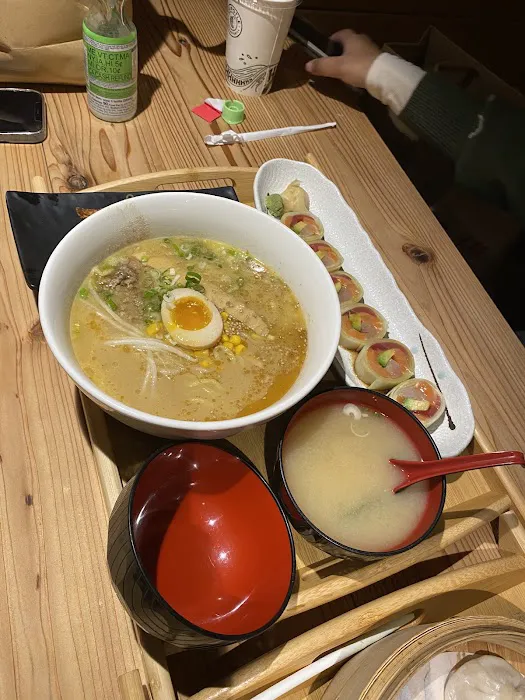 Jin Noodle and Sushi Picture 1