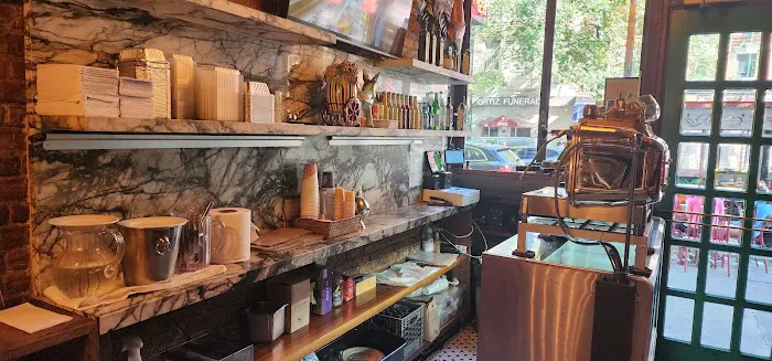 Lil' Frankie's Grocery Picture 2