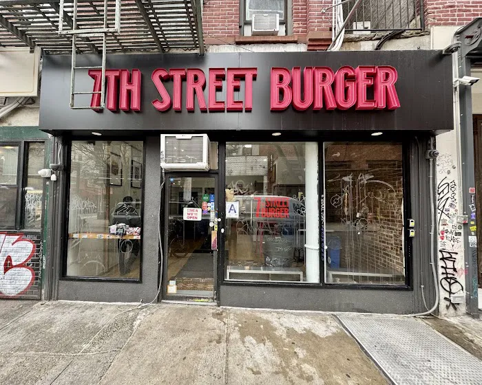 7th Street Burger Lower East Side Picture 6