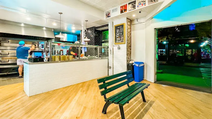 Jonny's Pizza Picture 7