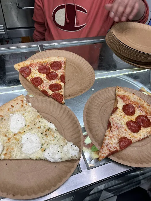 99¢ Pizza Picture 8