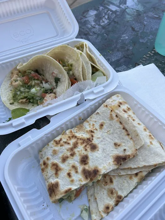 The Little Taco House Picture 7