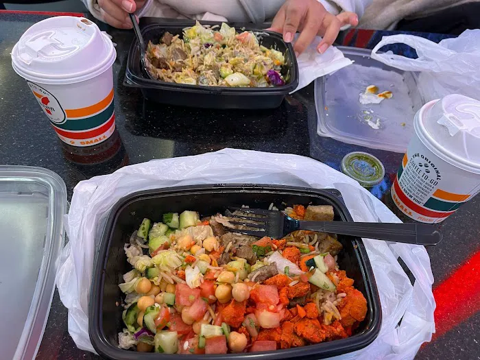 Shah's Halal Food Picture 1