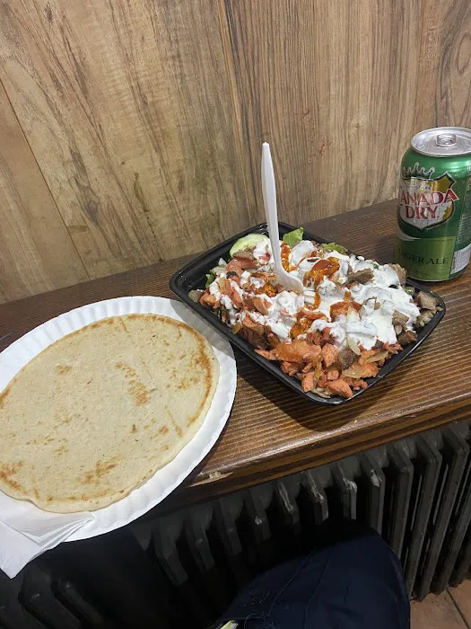 Sammy’s Halal Food Picture 7