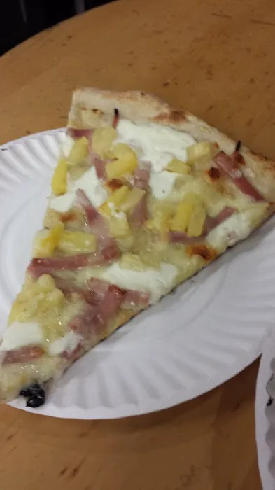 Ben's Pizzeria Picture 10