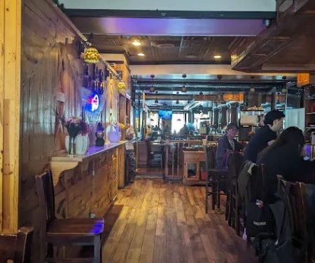 Saluggi's East