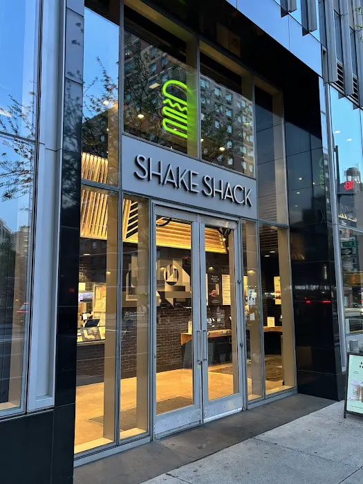 Shake Shack Astor Place Picture 8