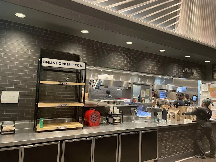 Shake Shack Astor Place Picture 5