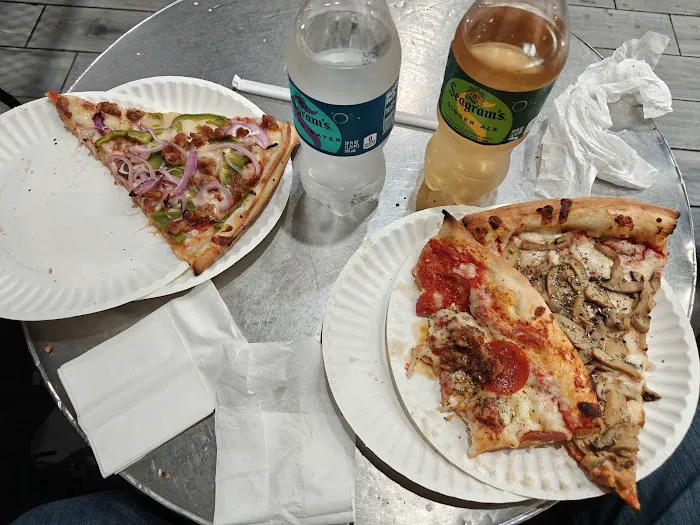 2 Bros Pizza Picture 7