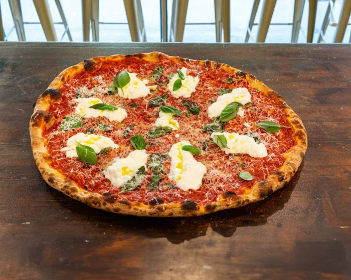 Cello's Pizzeria Picture 3