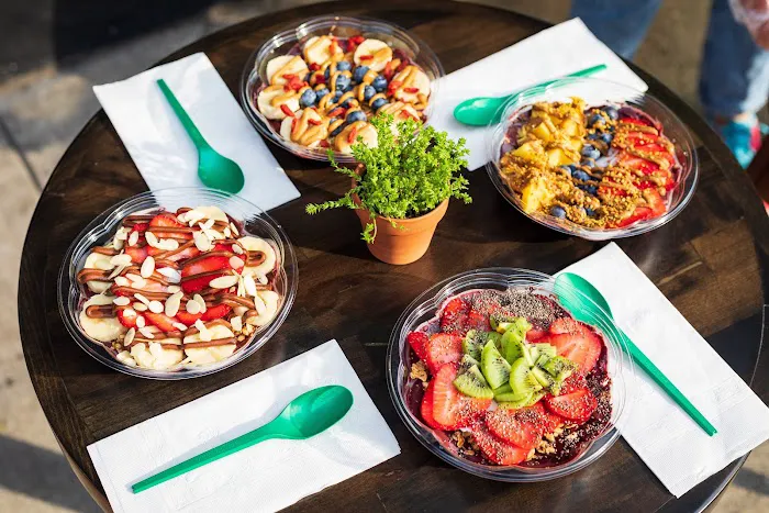 Tropic Berry Cafe Picture 1