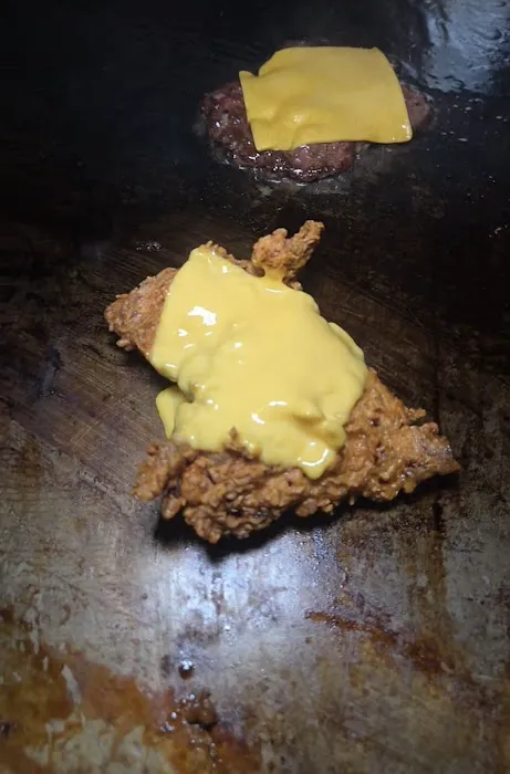 Blue Road Burger Picture 1