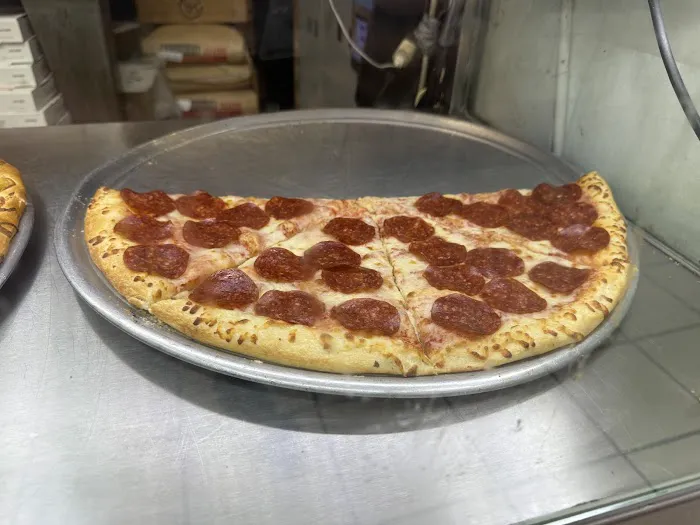 bd pizza Picture 4