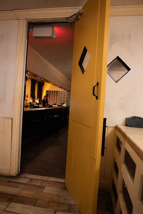 Funny Bar Picture 5