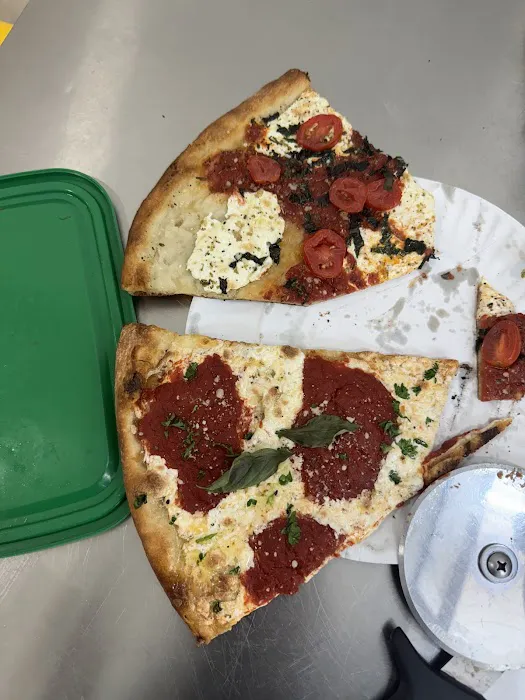 Basilico Pizzeria Halal Picture 3