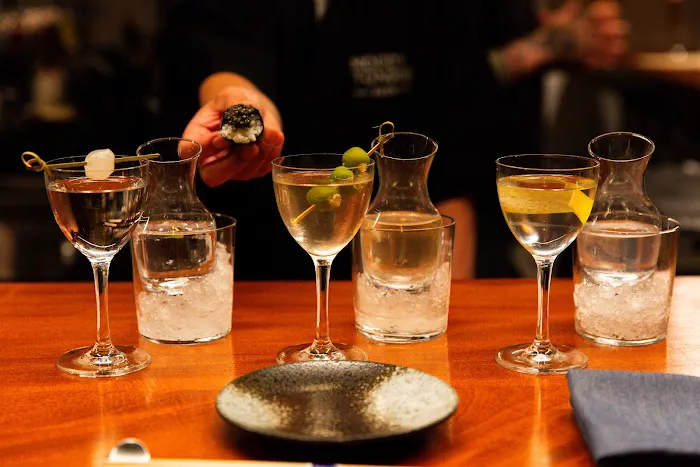 The Hand Roll Bar Picture 6