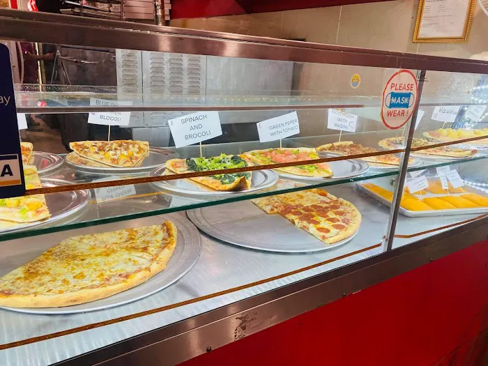 Madison Street Pizza Picture 4