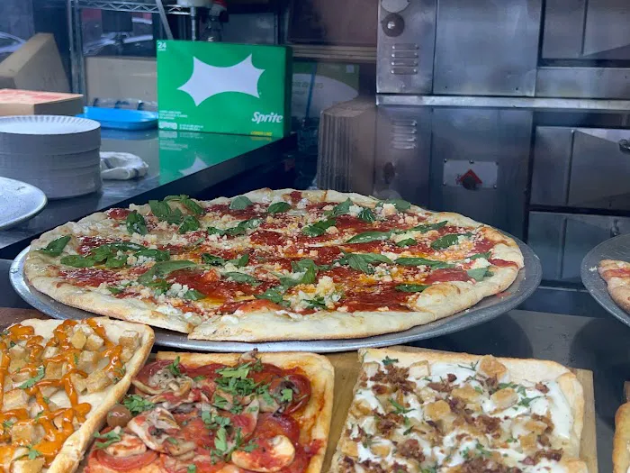 Champion Pizza Clinton Picture 9