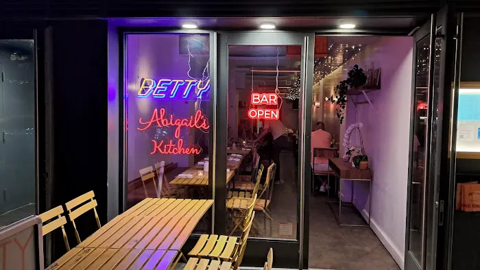 BETTY Picture 2
