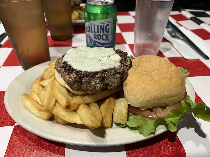 Paul's Da Burger Joint Picture 2