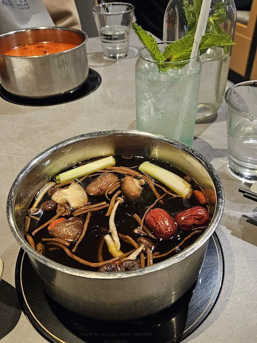 The Dolar Shop Hot Pot Manhattan Picture 9