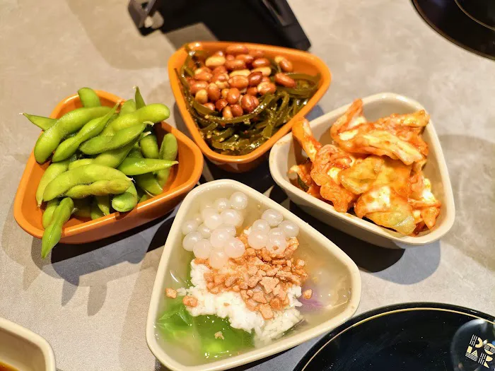 The Dolar Shop Hot Pot Manhattan Picture 6