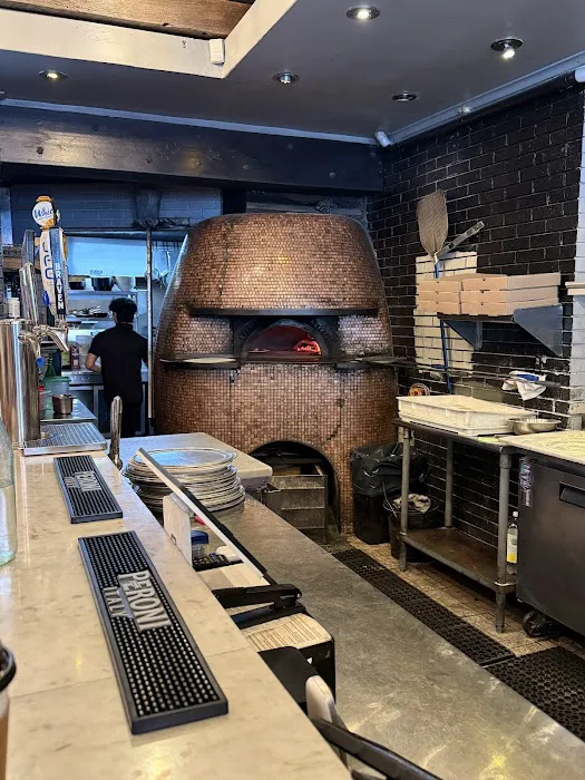 The Neighbors - The Best Pizza in the West Village Picture 1