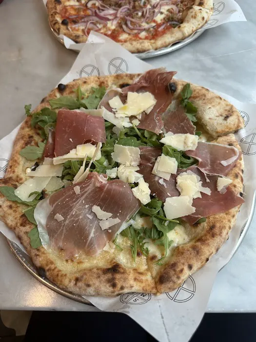 SIMÒ PIZZA - MEATPACKING Picture 2
