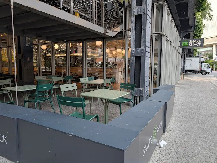 Shake Shack Meatpacking District Picture 8