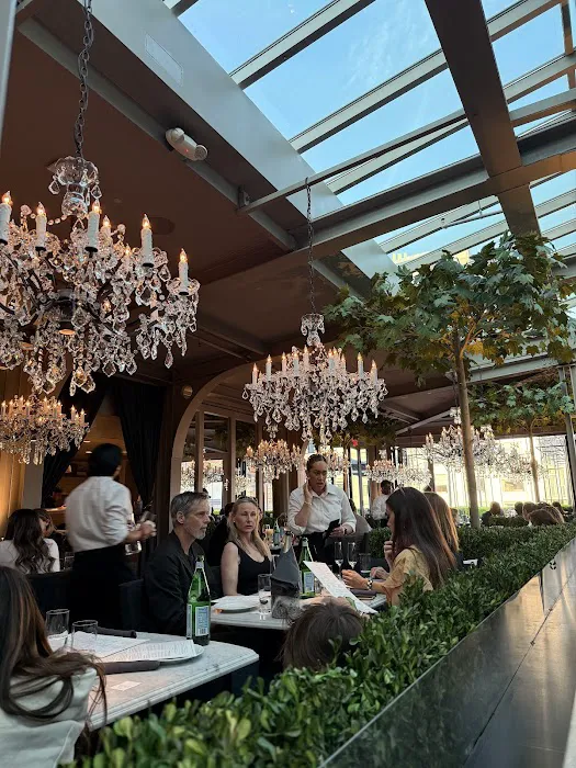 Restoration Hardware Guesthouse Picture 2